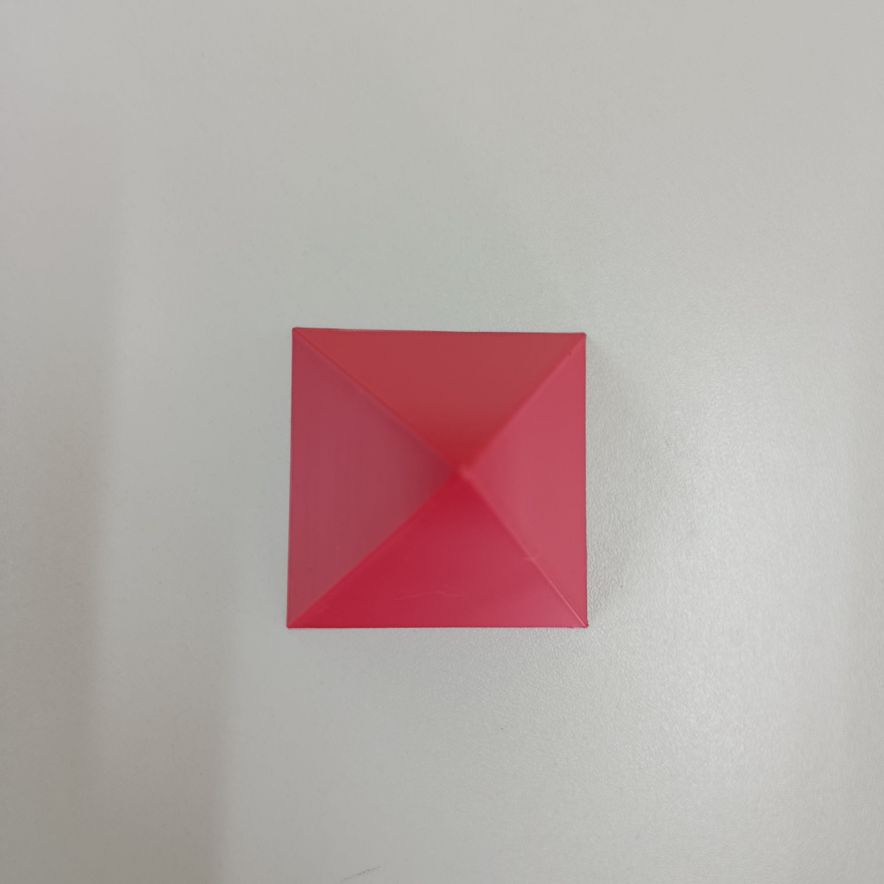 Pirâmide de Base Quadrada